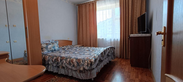 Продам двухкомнатную (2-комн.) квартиру, Аксакова ул, 13к1, Астрахань г