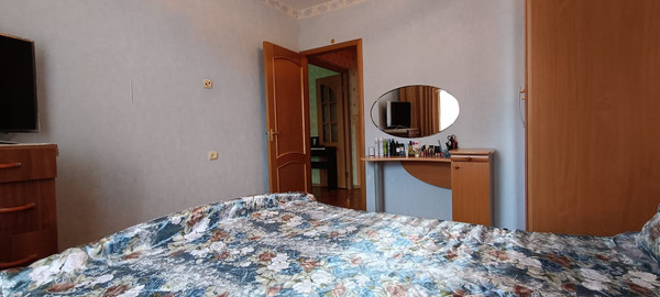 Продам двухкомнатную (2-комн.) квартиру, Аксакова ул, 13к1, Астрахань г