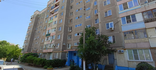 Продам двухкомнатную (2-комн.) квартиру, Аксакова ул, 13к1, Астрахань г