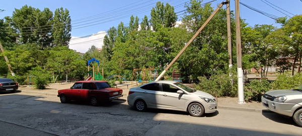 Продам двухкомнатную (2-комн.) квартиру, Аксакова ул, 13к1, Астрахань г
