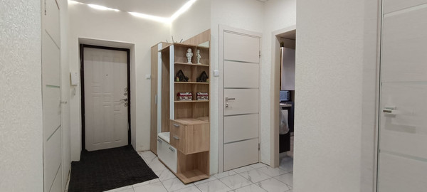Продам трехкомнатную (3-комн.) квартиру, Новороссийская ул, 6, Астрахань г