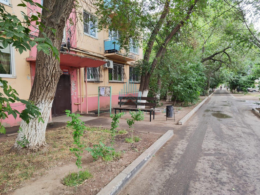 Продам однокомнатную (1-комн.) квартиру, Дубровинского ул, 64, Астрахань г