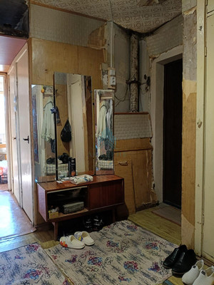 Продам трехкомнатную (3-комн.) квартиру, Александрова ул, 6, Астрахань г