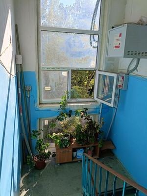 Продам трехкомнатную (3-комн.) квартиру, Александрова ул, 6, Астрахань г