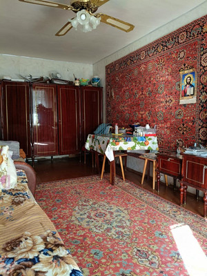 Продам трехкомнатную (3-комн.) квартиру, Александрова ул, 6, Астрахань г