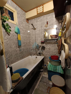 Продам трехкомнатную (3-комн.) квартиру, Александрова ул, 6, Астрахань г