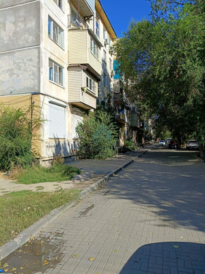 Продам трехкомнатную (3-комн.) квартиру, Александрова ул, 6, Астрахань г