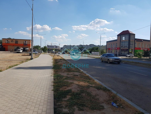 Продам трехкомнатную (3-комн.) квартиру, Бориса Алексеева ул, 67к2, Астрахань г