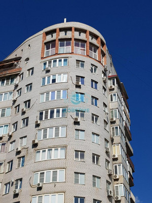 Продам трехкомнатную (3-комн.) квартиру, Бориса Алексеева ул, 67к2, Астрахань г