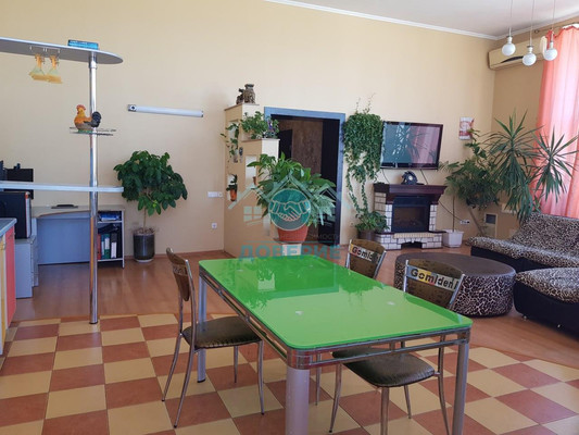 Продам трехкомнатную (3-комн.) квартиру, Бориса Алексеева ул, 67к2, Астрахань г