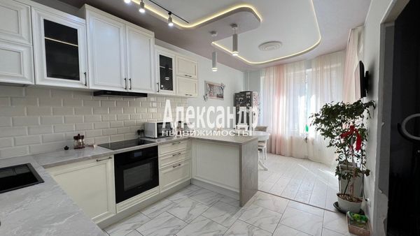 Продам трехкомнатную (3-комн.) квартиру, Московский пр-кт, 9, Выборг г