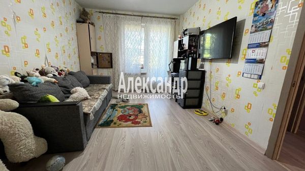 Продам трехкомнатную (3-комн.) квартиру, Московский пр-кт, 9, Выборг г