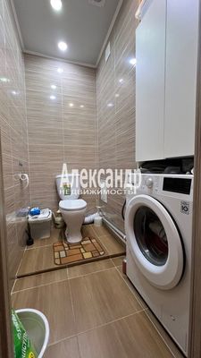 Продам трехкомнатную (3-комн.) квартиру, Московский пр-кт, 9, Выборг г