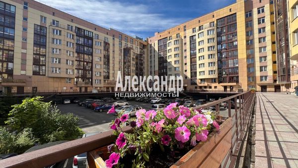 Продам трехкомнатную (3-комн.) квартиру, Московский пр-кт, 9, Выборг г