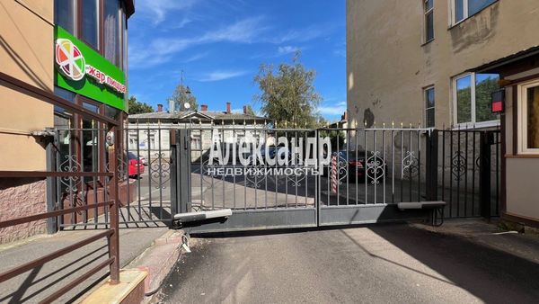 Продам трехкомнатную (3-комн.) квартиру, Московский пр-кт, 9, Выборг г