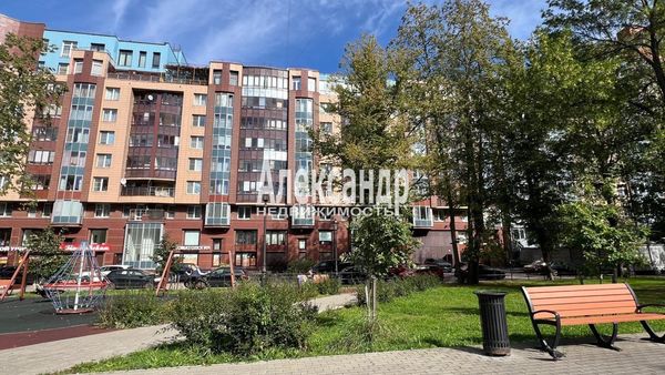 Продам трехкомнатную (3-комн.) квартиру, Московский пр-кт, 9, Выборг г