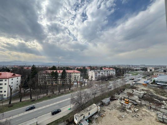 Продам двухкомнатную (2-комн.) квартиру, Т.Идарова ул, 164, Нальчик г