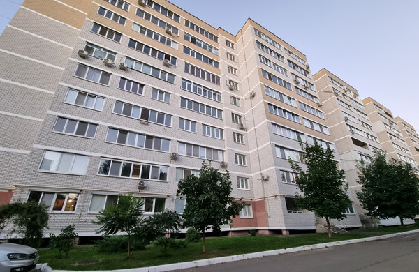Продам однокомнатную (1-комн.) квартиру, Бежицкая ул, 1к3, Брянск г
