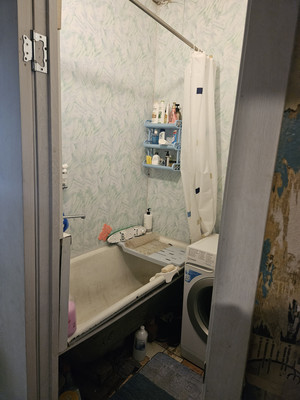 Продам двухкомнатную (2-комн.) квартиру, Дружбы ул, 1, Стеклянный п