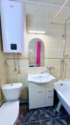 Продам однокомнатную (1-комн.) квартиру, Бориса Алексеева ул, 36к1, Астрахань г