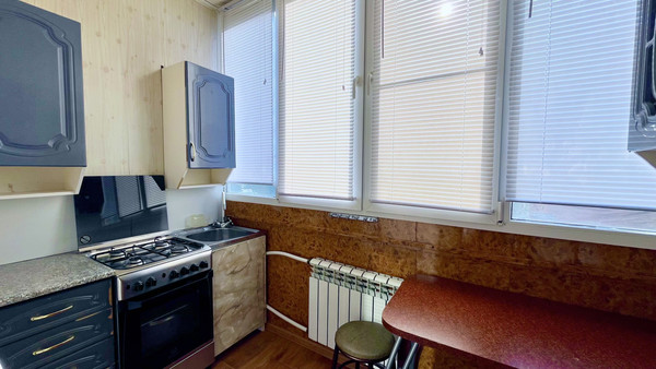 Продам однокомнатную (1-комн.) квартиру, Бориса Алексеева ул, 36к1, Астрахань г
