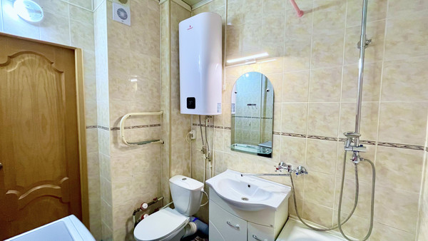 Продам однокомнатную (1-комн.) квартиру, Бориса Алексеева ул, 36к1, Астрахань г