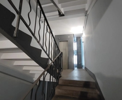 Продам однокомнатную (1-комн.) квартиру, Карпинского ул, 28к1, Санкт-Петербург г