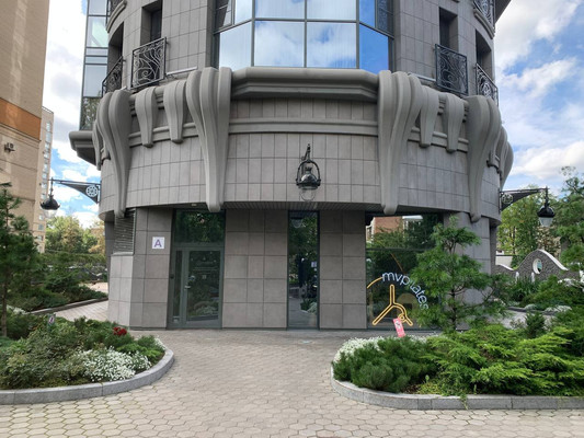 Продам трехкомнатную (3-комн.) квартиру, Ленсовета ул, 87к3, Санкт-Петербург г