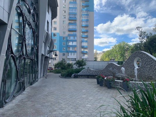 Продам трехкомнатную (3-комн.) квартиру, Ленсовета ул, 87к3, Санкт-Петербург г