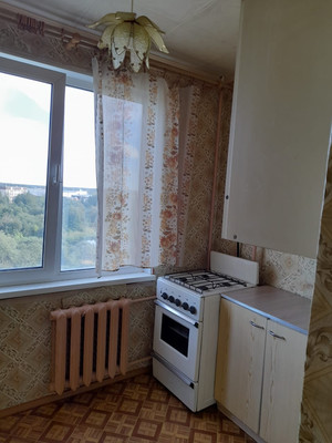 Продам однокомнатную (1-комн.) квартиру, Бумажников ул, 7, Коммунар г