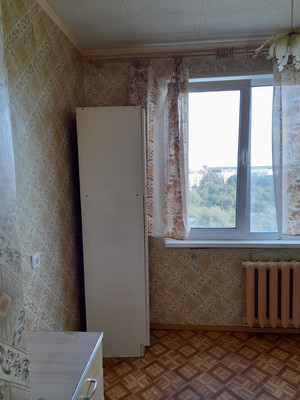 Продам однокомнатную (1-комн.) квартиру, Бумажников ул, 7, Коммунар г