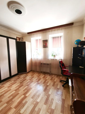 Продам однокомнатную (1-комн.) квартиру, Дзержинского ул, 25, Ханты-Мансийск г