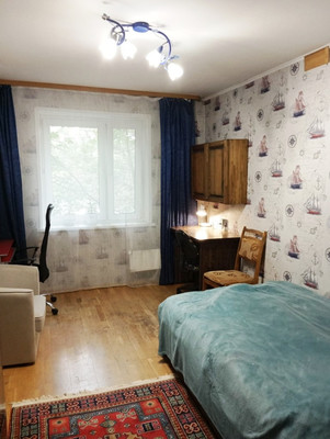 Продам трехкомнатную (3-комн.) квартиру, Чугунова ул, 22, Раменское г