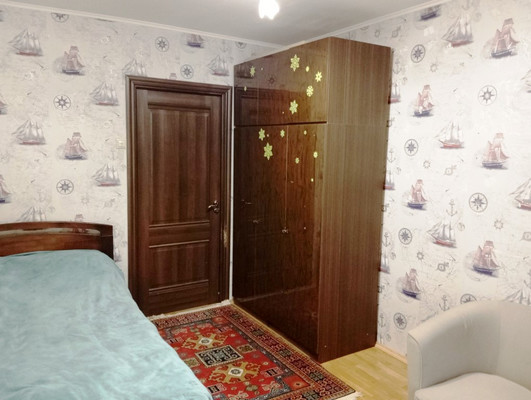 Продам трехкомнатную (3-комн.) квартиру, Чугунова ул, 22, Раменское г