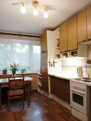 Продам трехкомнатную (3-комн.) квартиру, Чугунова ул, 22, Раменское г