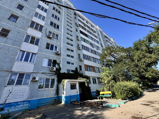 Продам трехкомнатную (3-комн.) квартиру, Батайская ул, 23, Астрахань г