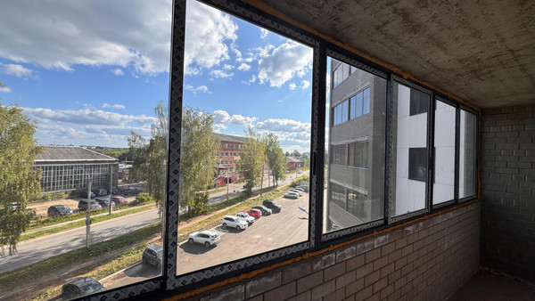 Продам двухкомнатную (2-комн.) квартиру, Колхозная ул, 16, Сыктывкар г