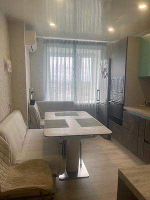 Продам трехкомнатную (3-комн.) квартиру, Энгельса пр-кт, 111Ак1, Санкт-Петербург г