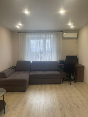 Продам трехкомнатную (3-комн.) квартиру, Энгельса пр-кт, 111Ак1, Санкт-Петербург г