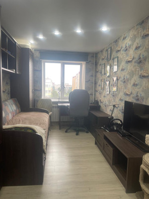 Продам трехкомнатную (3-комн.) квартиру, Энгельса пр-кт, 111Ак1, Санкт-Петербург г
