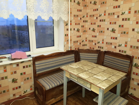 Продам однокомнатную (1-комн.) квартиру, Урицкого ул, 37, Гатчина г
