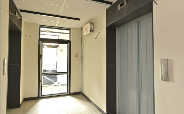 Продам однокомнатную (1-комн.) квартиру (долевое), Учителей ул, 33к3, Екатеринбург г