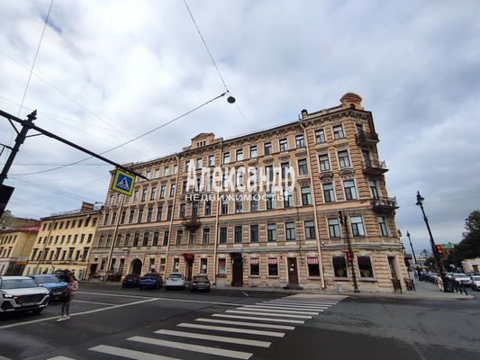 Продам двухкомнатную (2-комн.) квартиру, Жуковского ул, 38, Санкт-Петербург г