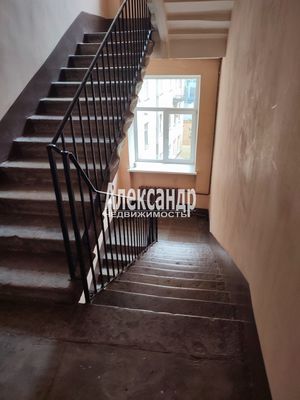 Продам двухкомнатную (2-комн.) квартиру, Жуковского ул, 38, Санкт-Петербург г