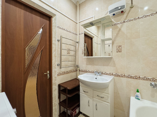 Продам двухкомнатную (2-комн.) квартиру, Светлановский пр-кт, 103А, Санкт-Петербург г