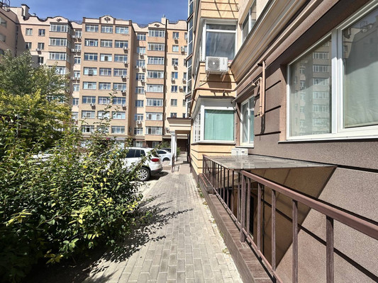 Сдам офисное помещение 61,7 м2, Крылова ул, 36, Симферополь г