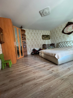 Продам двухкомнатную (2-комн.) квартиру, Тихая ул, 5, Калининград г