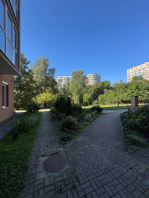 Продам двухкомнатную (2-комн.) квартиру, Тихая ул, 5, Калининград г