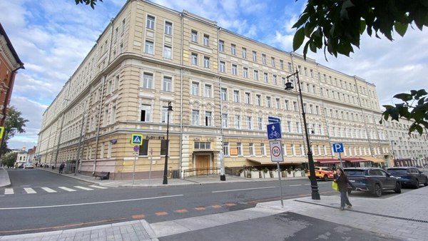 Продам однокомнатную (1-комн.) квартиру, Петровка ул, 26 3, Москва г