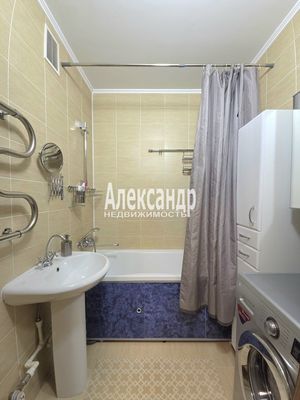 Продам двухкомнатную (2-комн.) квартиру, Витебский пр-кт, 99к2, Санкт-Петербург г